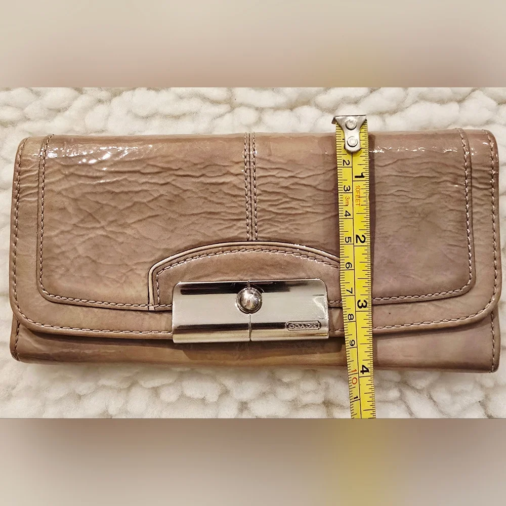 Vintage Coach Patent Leather Wallet
